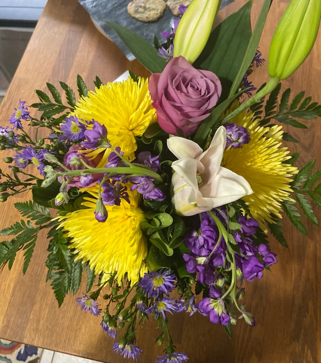 Fresh flower arrangement by YaYa